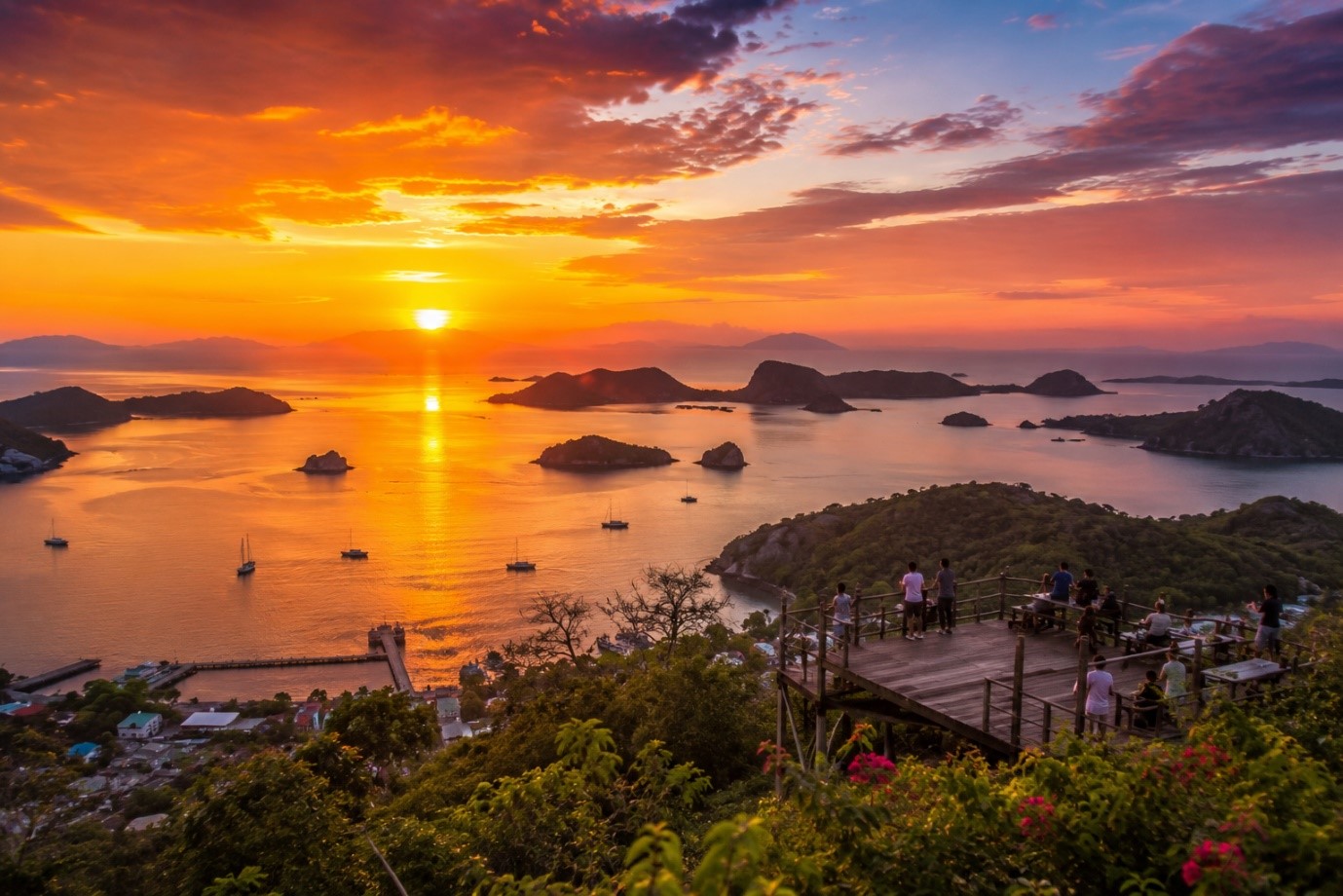 Best Sunset Spots in Labuan Bajo You Shouldn’t Miss
